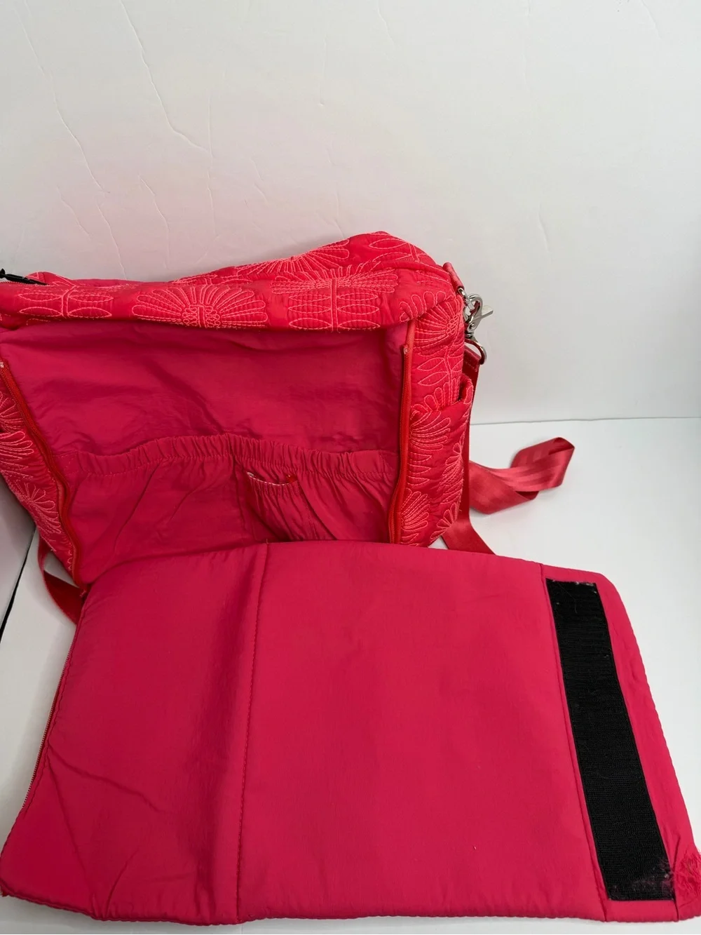 Petunia Pickle Bottom Diaper Bag Quilted Floral Hot Pink Backpack Crossbody